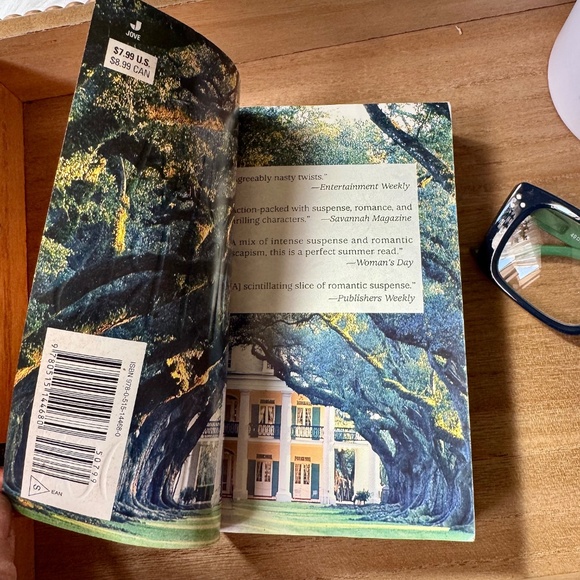 High Noon by Nora Roberts | Romantic Suspense Paperback | Courage & Trust - Picture 5 of 6